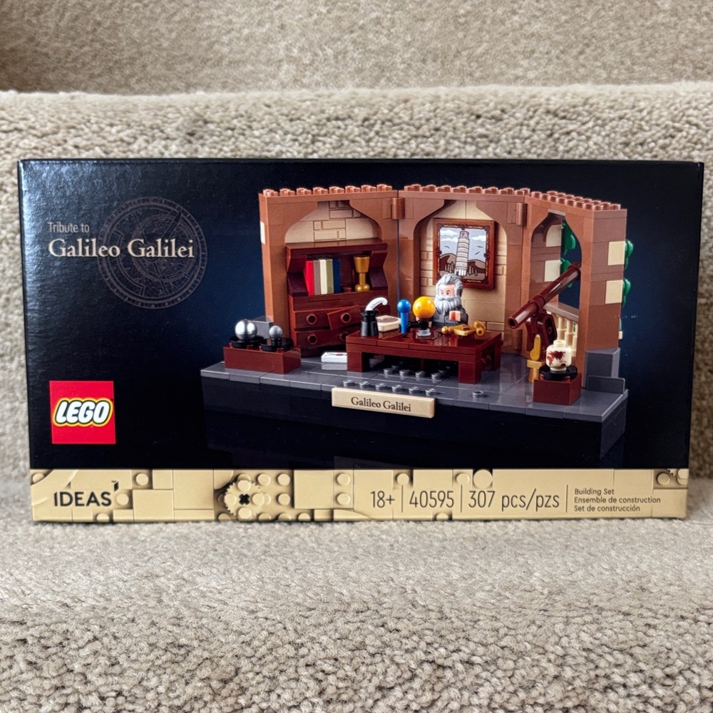 LEGO Tribute to Galileo Galilei